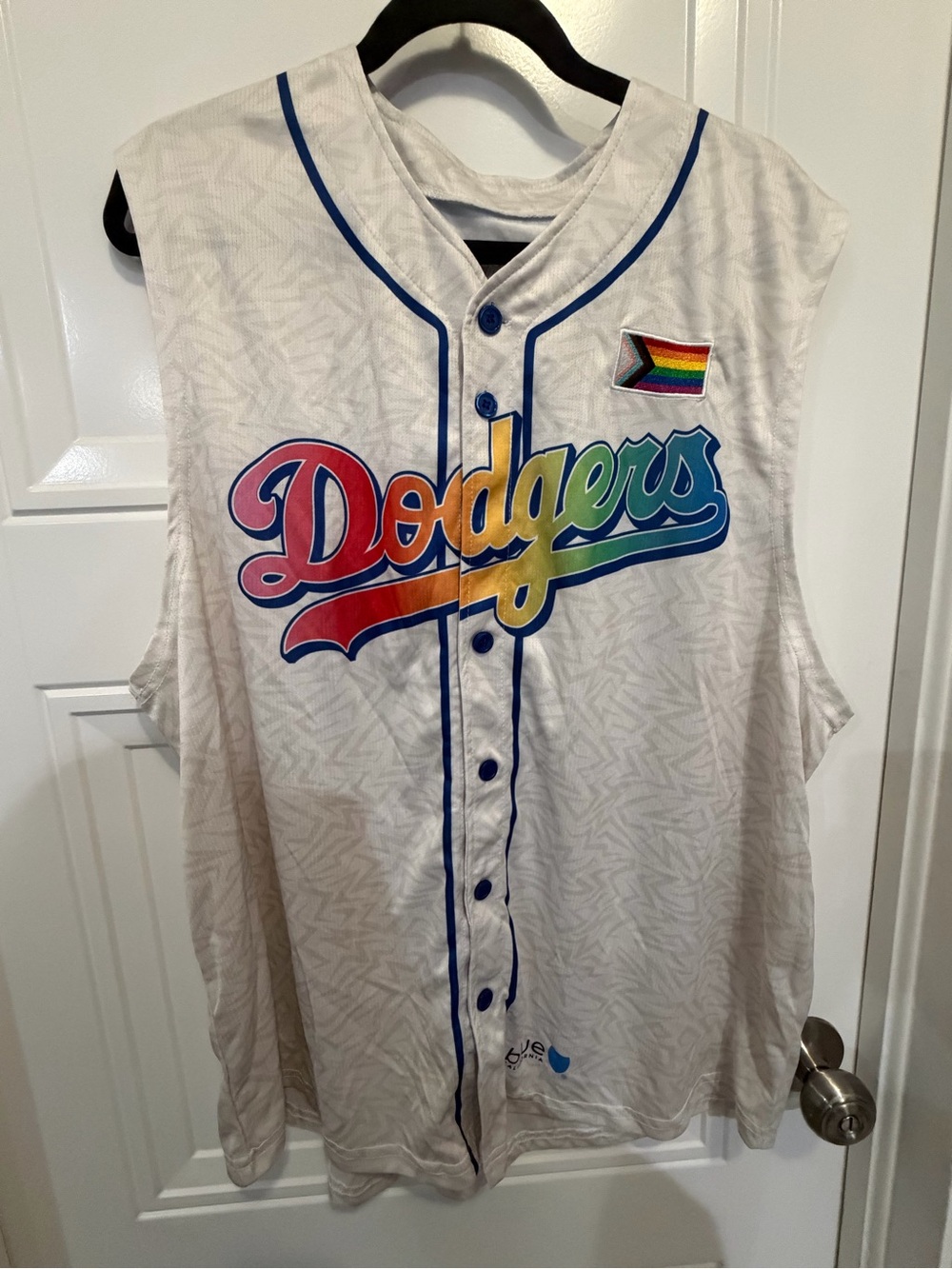NEW NW LA Dodgers Pride Night XL Rainbow Dodger Proud Stadium Exclusive LGBTQ+